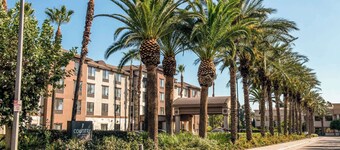 Country Inn & Suites by Radisson, Ontario at Ontario Mills, CA