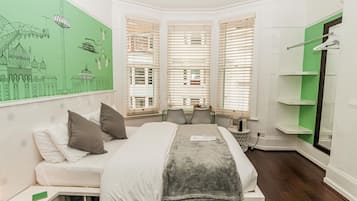 Hypo-allergenic bedding, bed sheets