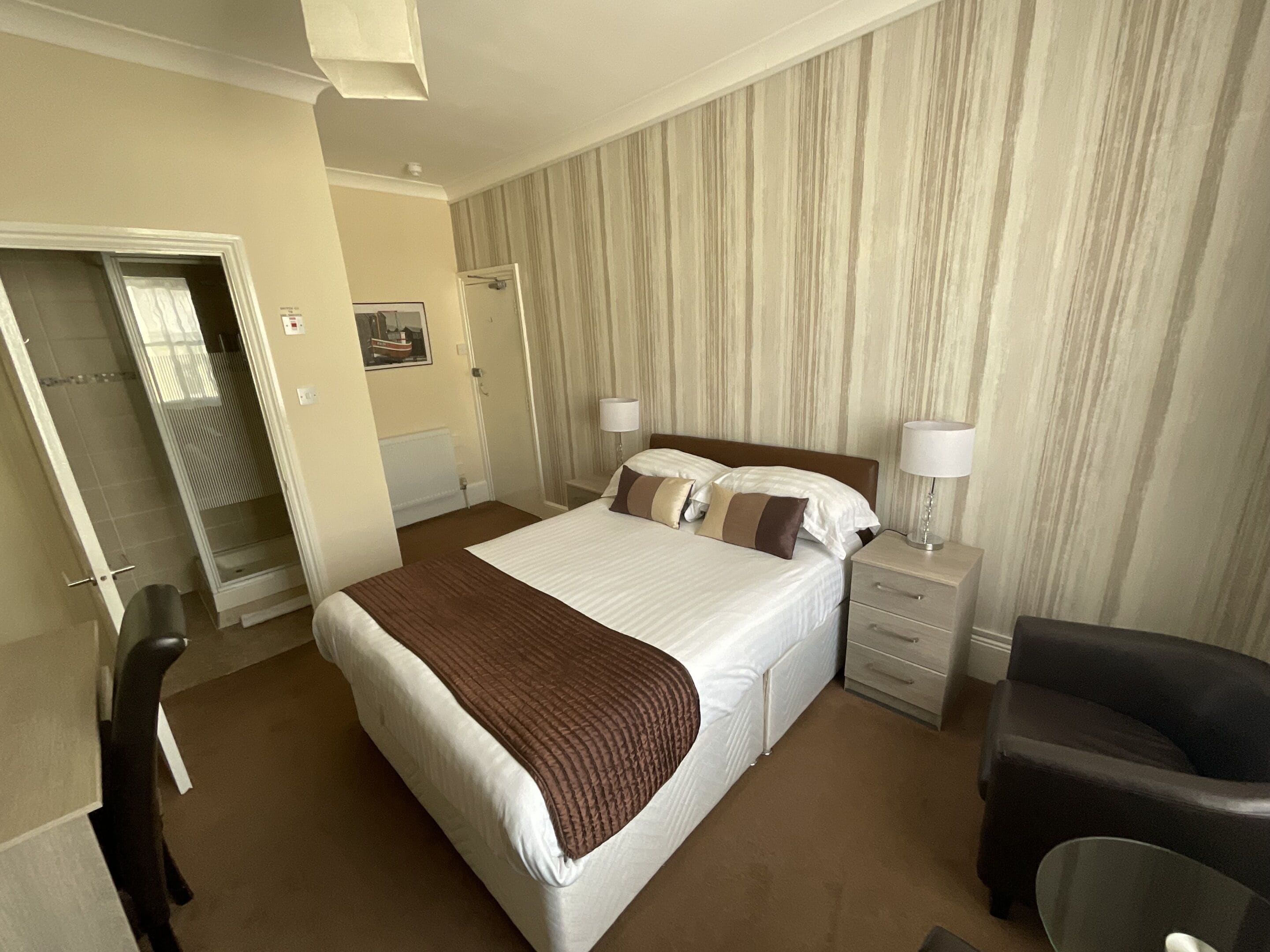 Double Room, Ensuite (Room Only (No Breakfast)) | Desk, iron/ironing board, free WiFi, bed sheets