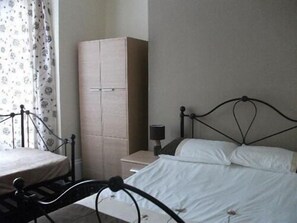 Chambre Double, salle de bains privée | Wi-Fi gratuit