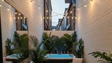 Luxury House | Terrace/patio