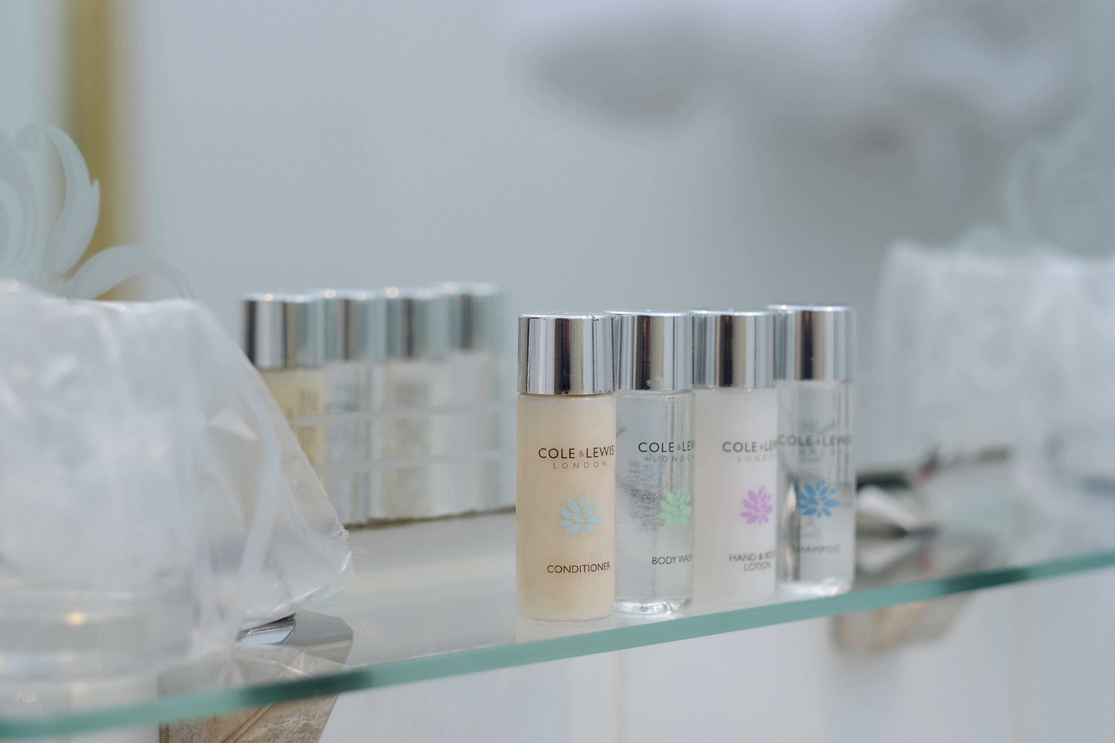 junior suite | bathroom amenities | combined shower/bathtub, hair dryer, slippers, towels