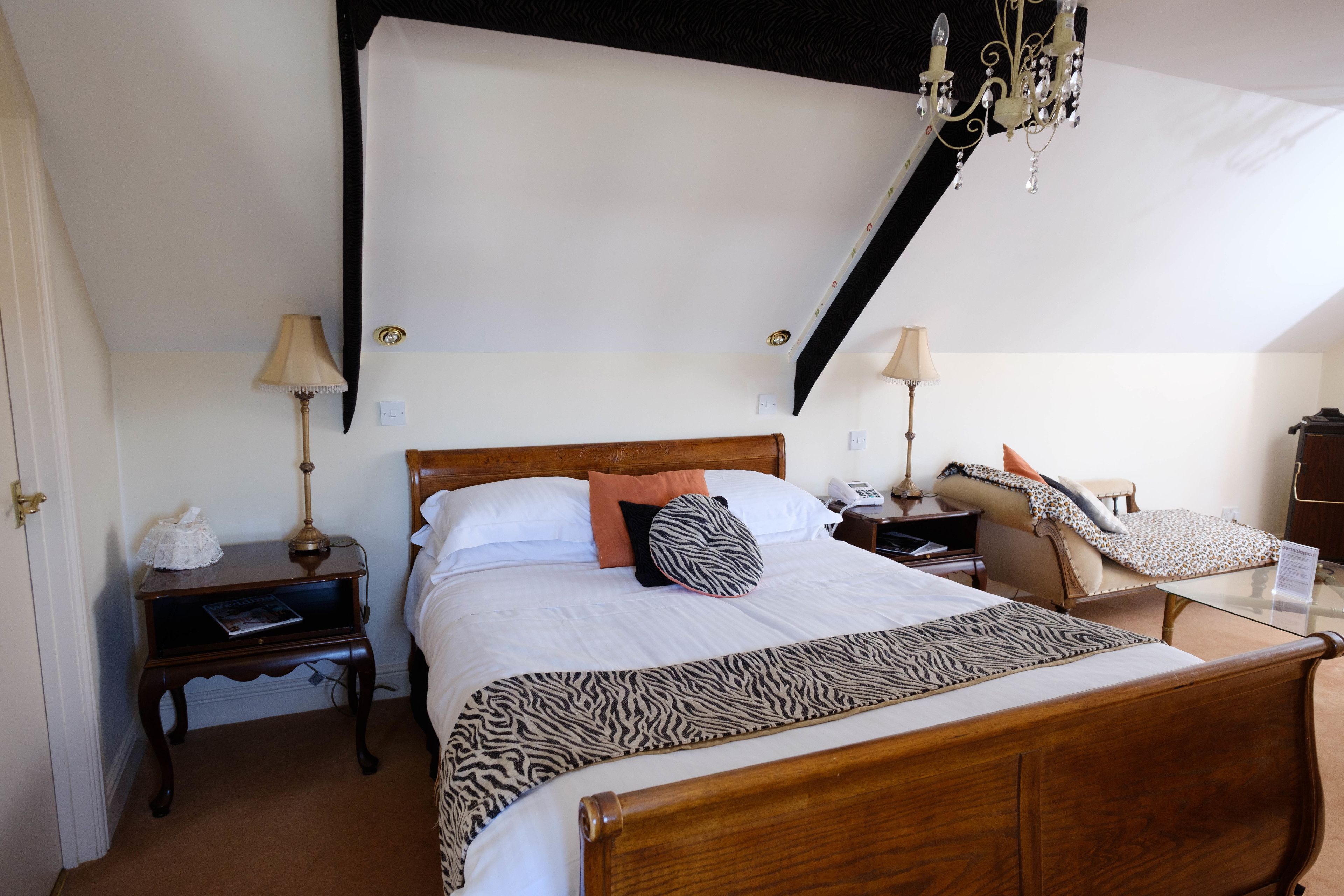 junior suite | premium bedding, desk, iron/ironing board, free wifi