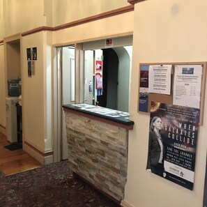 Borne des arrivées/des départs