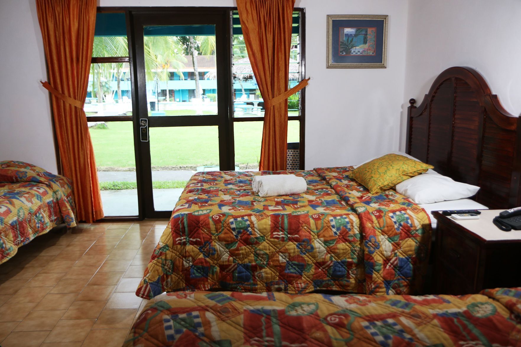 Individually furnished, free WiFi, bed sheets