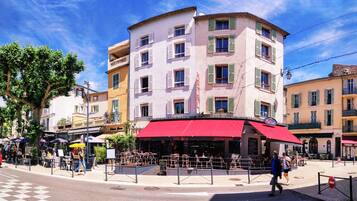 Façade de lâhĂ©bergement