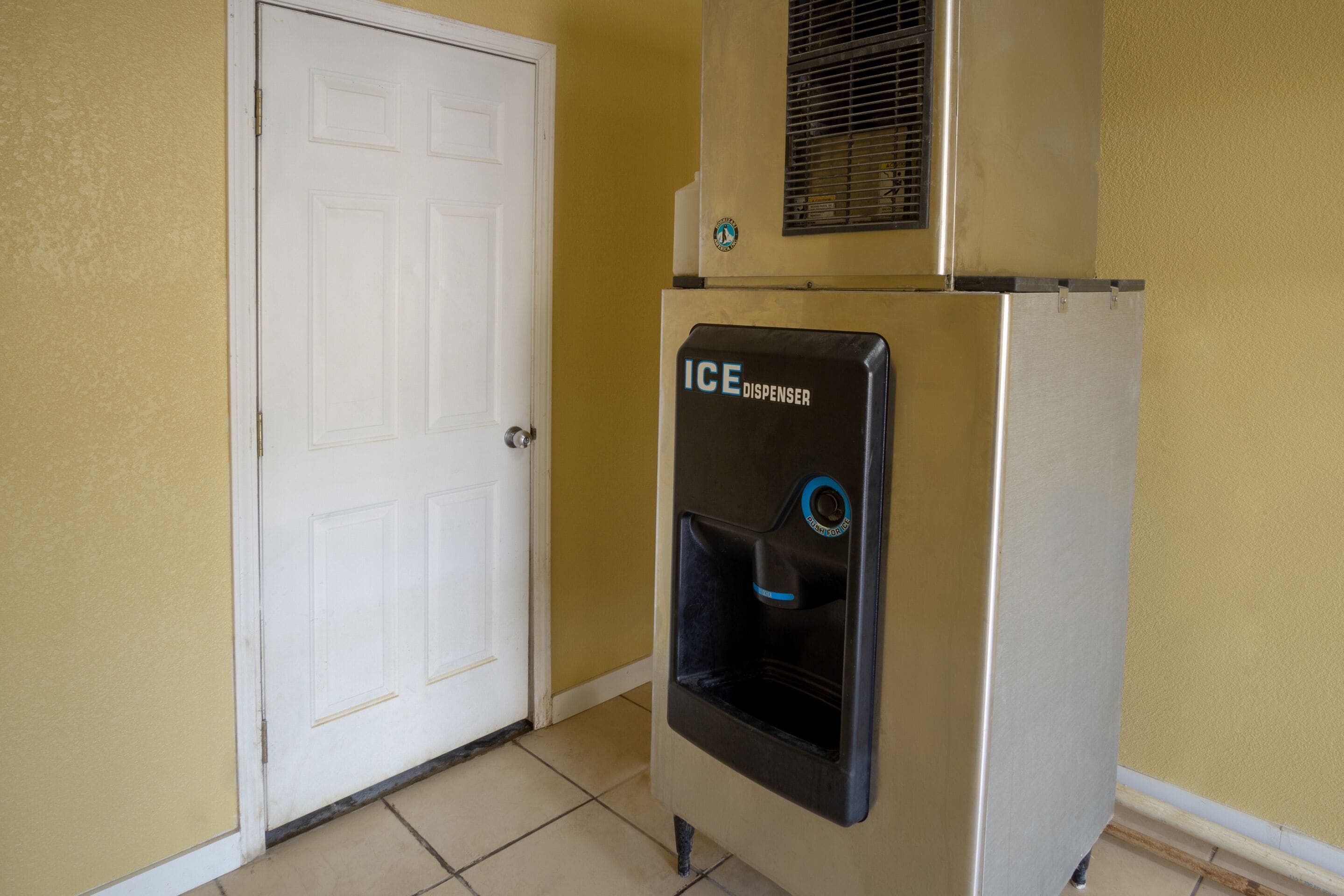 Foto - Woodridge Inn and Suites