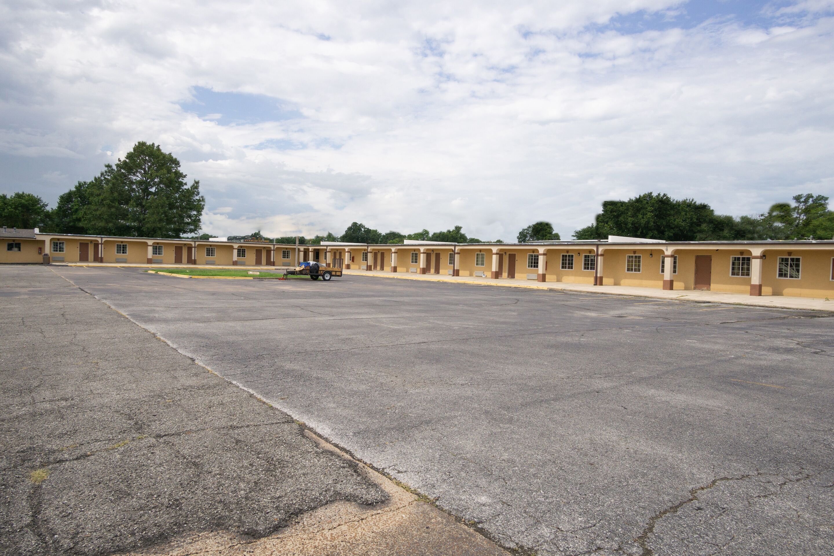 Foto - Woodridge Inn and Suites