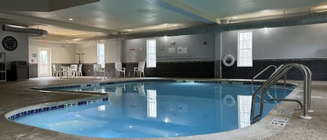 Piscine intérieure