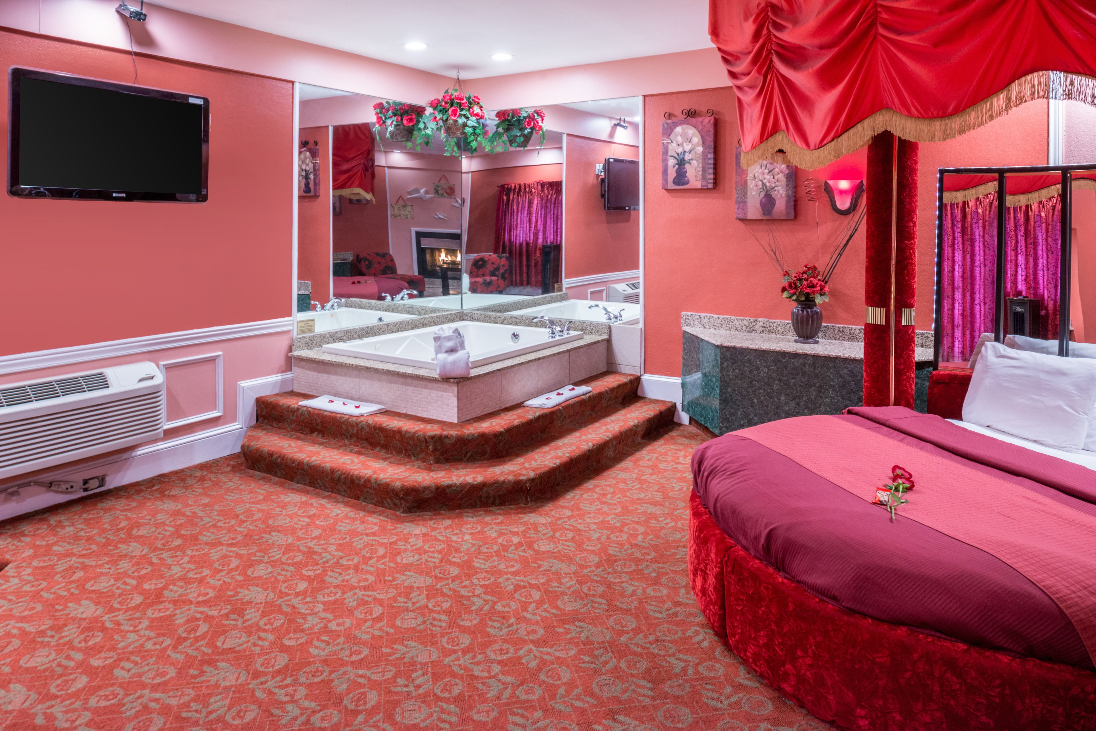 Honeymoon Suite Heart Shaped Bed
