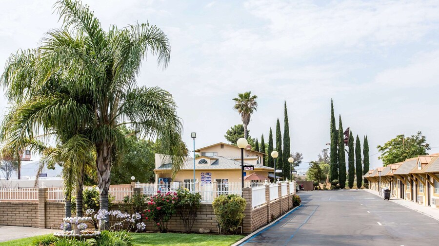 Rodeway Inn Beaumont 1-10