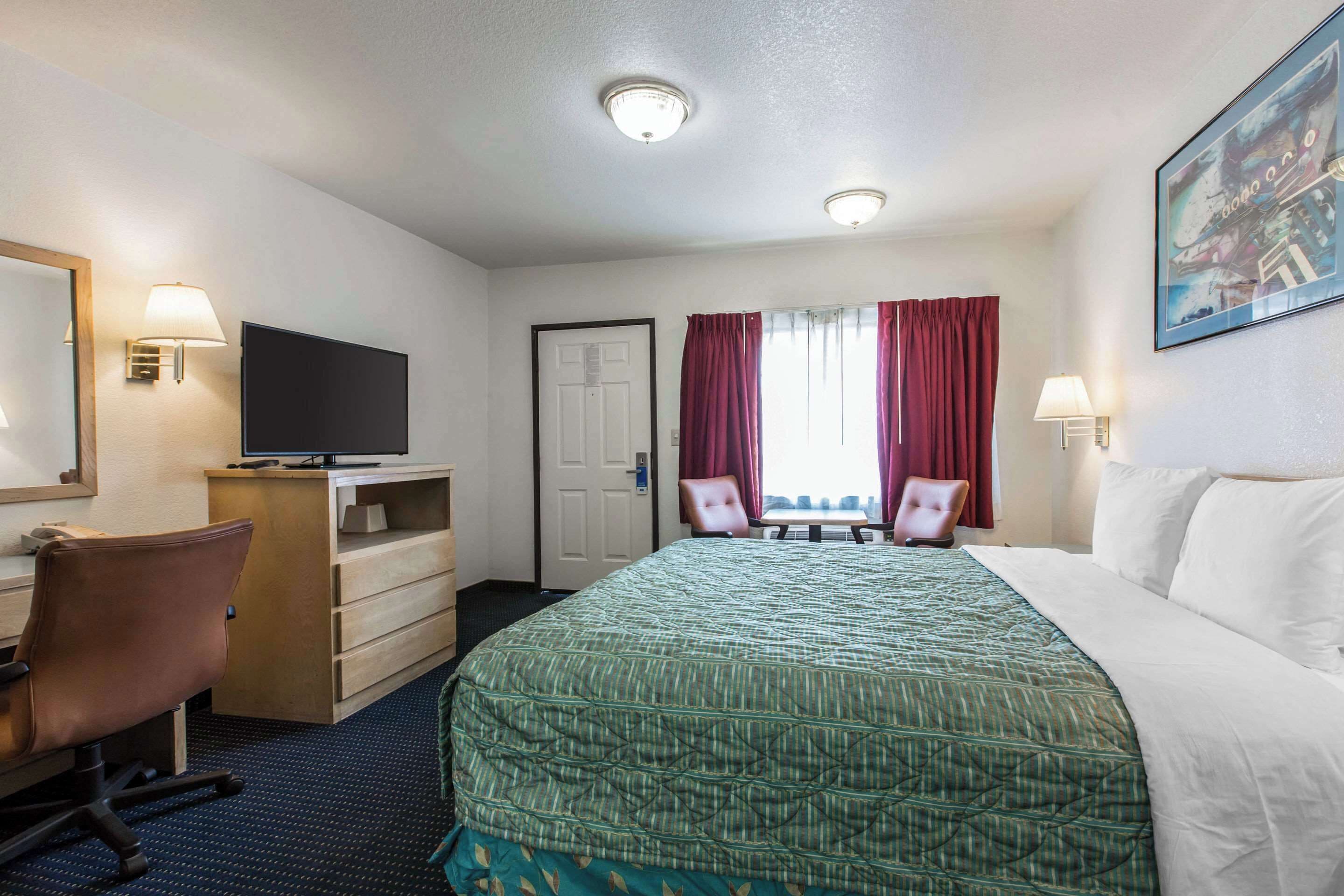 Photo - Rodeway Inn Beaumont