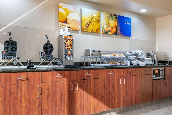 Petit déjeuner buffet compris tous les jours