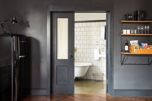 Designer toiletries, hair dryer, bathrobes, towels - Ace Hotel New York (New York)