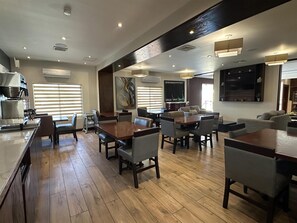 Free daily local cuisine breakfast  - Best Western Plus Chihuahua Aeropuerto (Chihuahua)