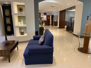 Sala de estar en el lobby
