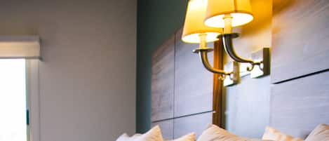 Literie de qualité, lit avec matelas à plateau-coussin, coffre-fort