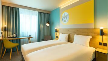 Twin Room | Select Comfort beds, desk, laptop workspace, blackout drapes