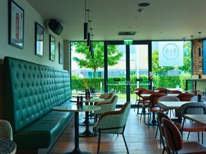 Breakfast, lunch, dinner served; vegetarian cuisine  - B&B HOTEL Derby (Derby)