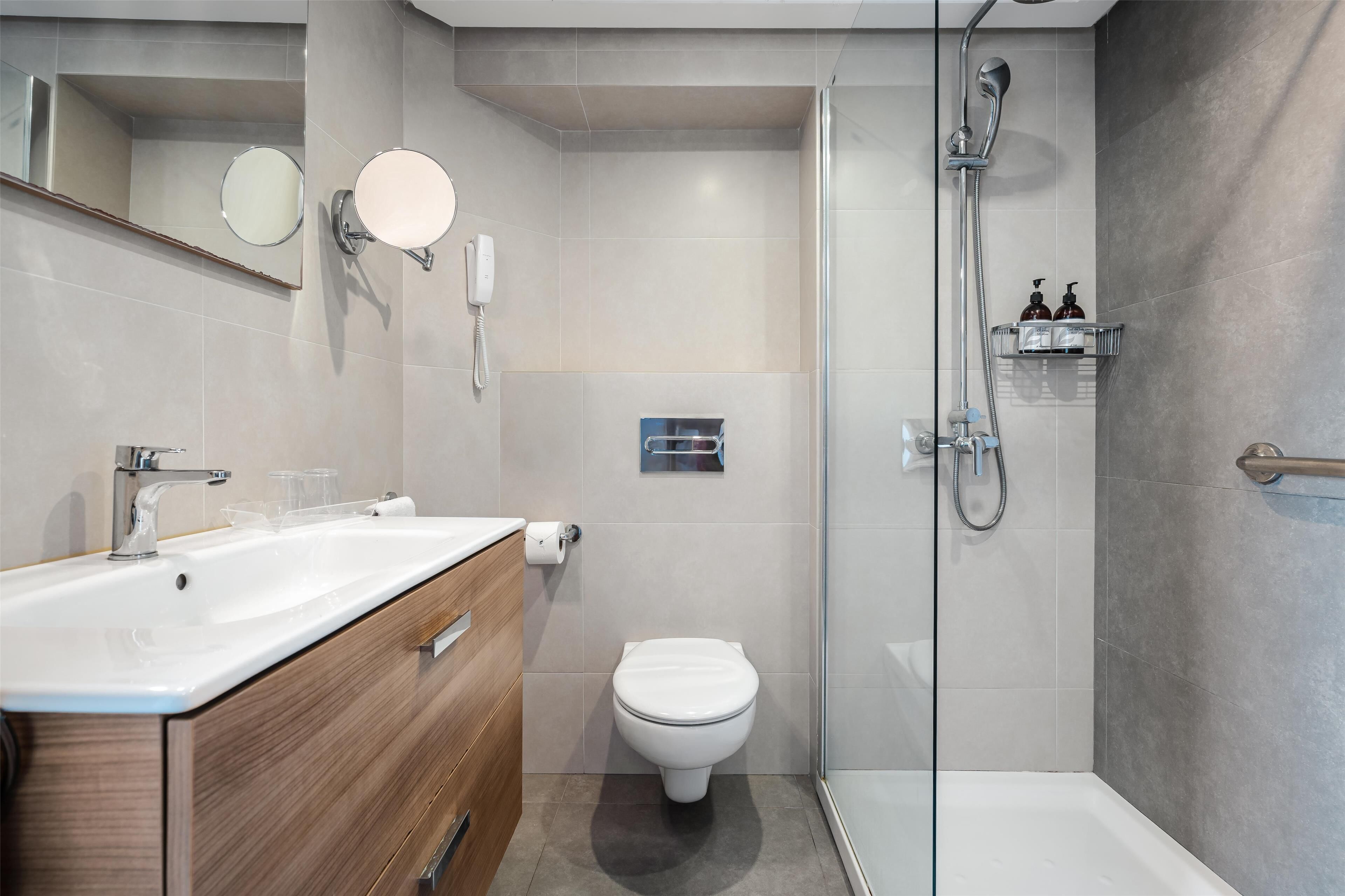 1 bedroom, in-room safe, soundproofing, free wifi