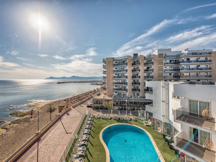 Outdoor pool, pool umbrellas, pool loungers
