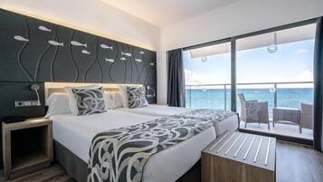 Superior Room, Terrace, Sea View (2 Adults) | In-room safe, soundproofing, WiFi (free), bed sheets