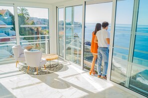 تفاصيل الفندق من الداخل