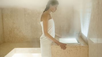 Parihoitohuone(ita), sauna, poreallas, höyrysauna, turkkilainen sauna