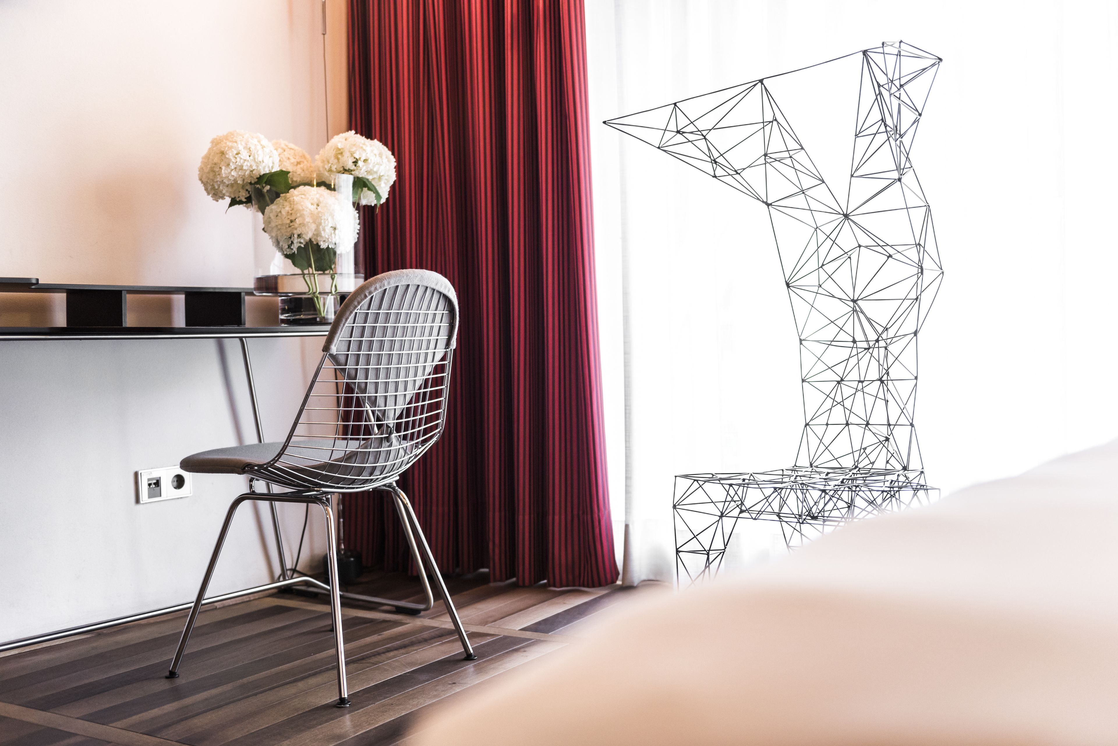 1 bedroom, hypo-allergenic bedding, down duvets, minibar