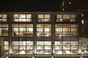 Façade de l’hébergement - soirée/nuit