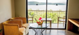 Lavendish Lake Giritale - Former Giritale Hotel