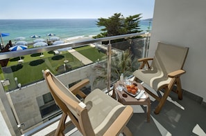 Twin Room, Partial Sea View | Balcony - Hotel Alisios (Albufeira)