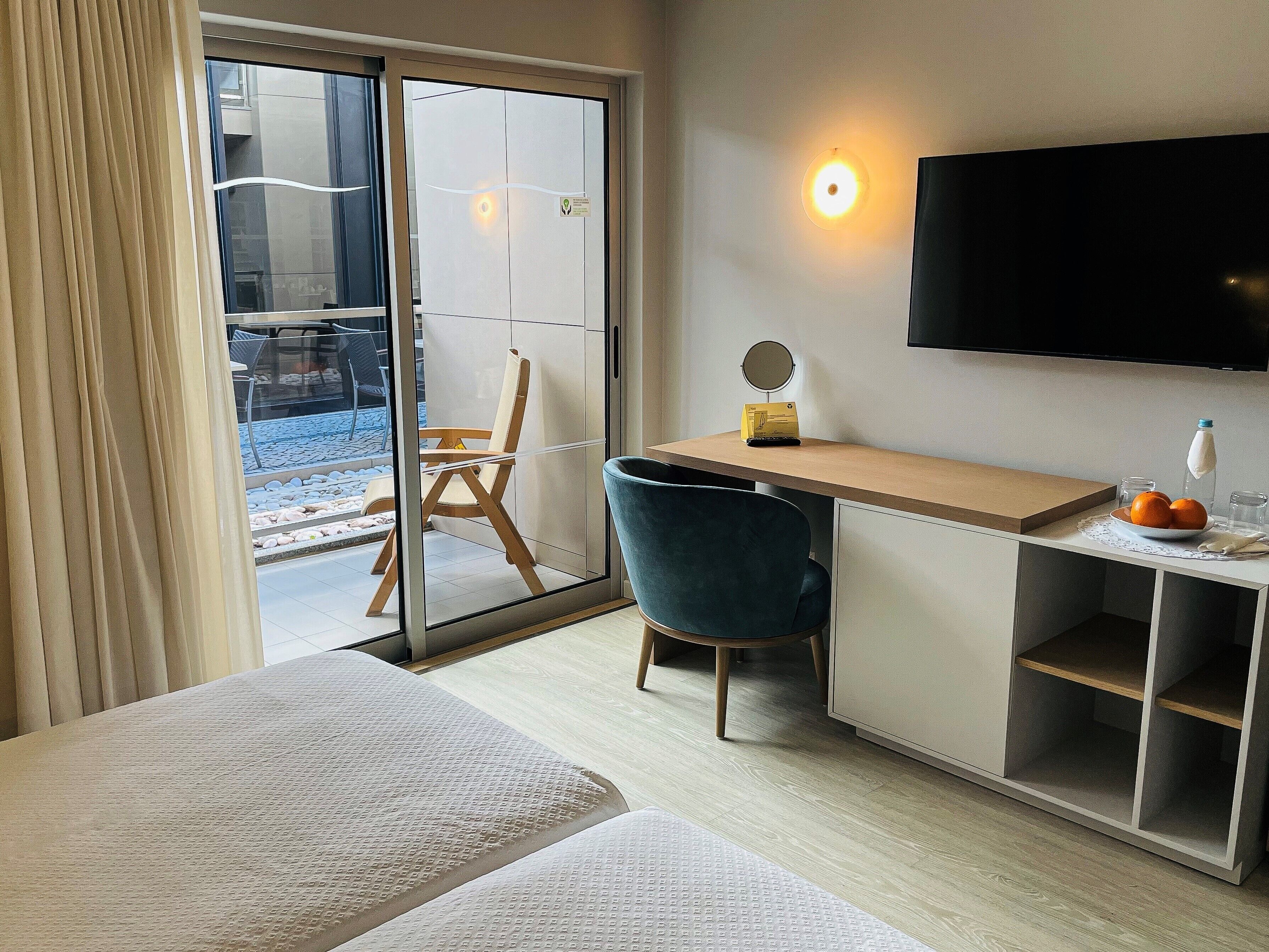 basic twin room (ground floor, breakfast room view) | 1 bedroom, minibar, in-room safe, free wifi