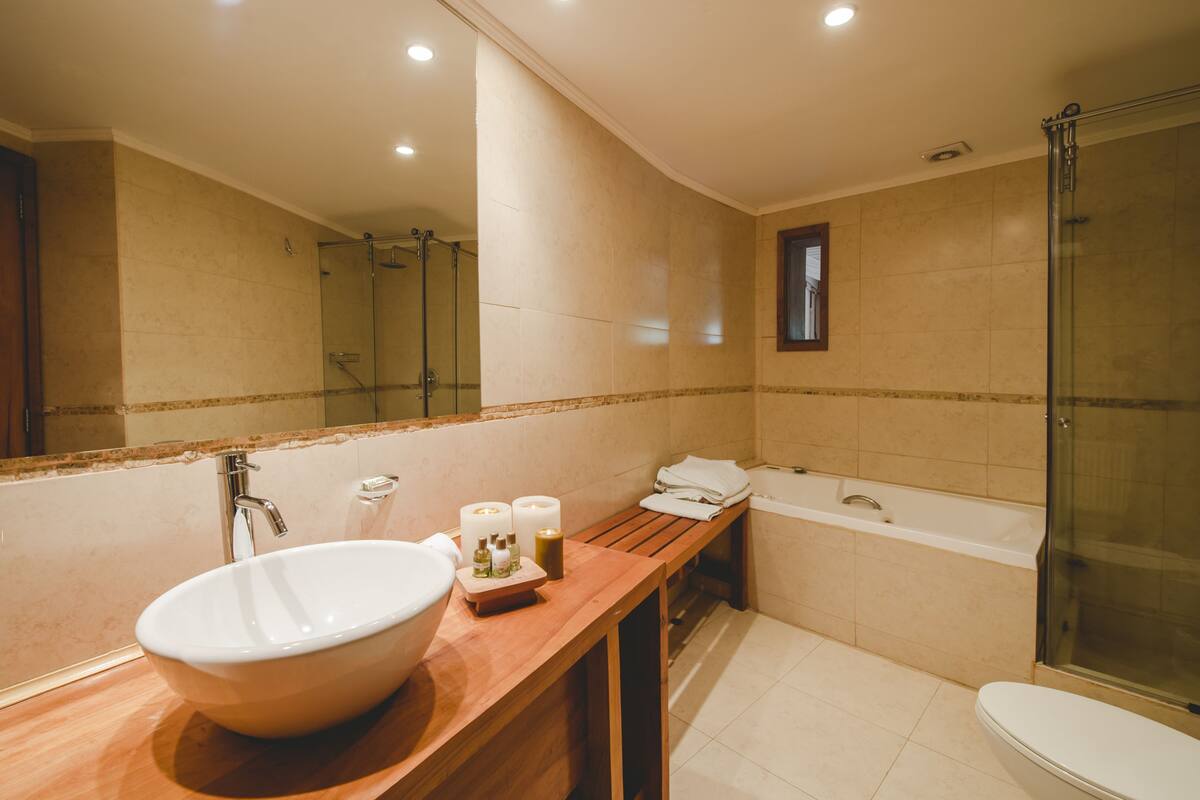 free toiletries, slippers, towels