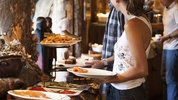 Tägliches inbegriffenes kontinentales Frühstück