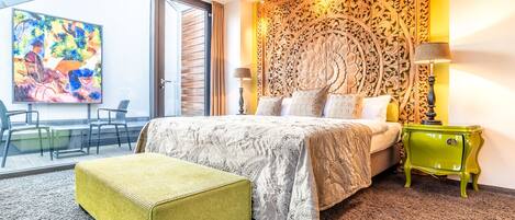 Allergikerbettwaren, Minibar, Zimmersafe, Schreibtisch