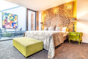 Literie hypoallergénique, minibar, coffres-forts dans les chambres