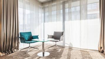 Deluxe Suite, 1 Bedroom, Annex Building