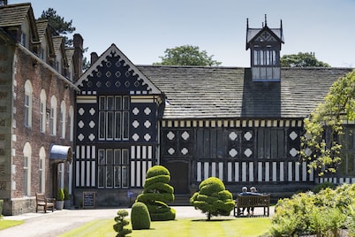Edendale House