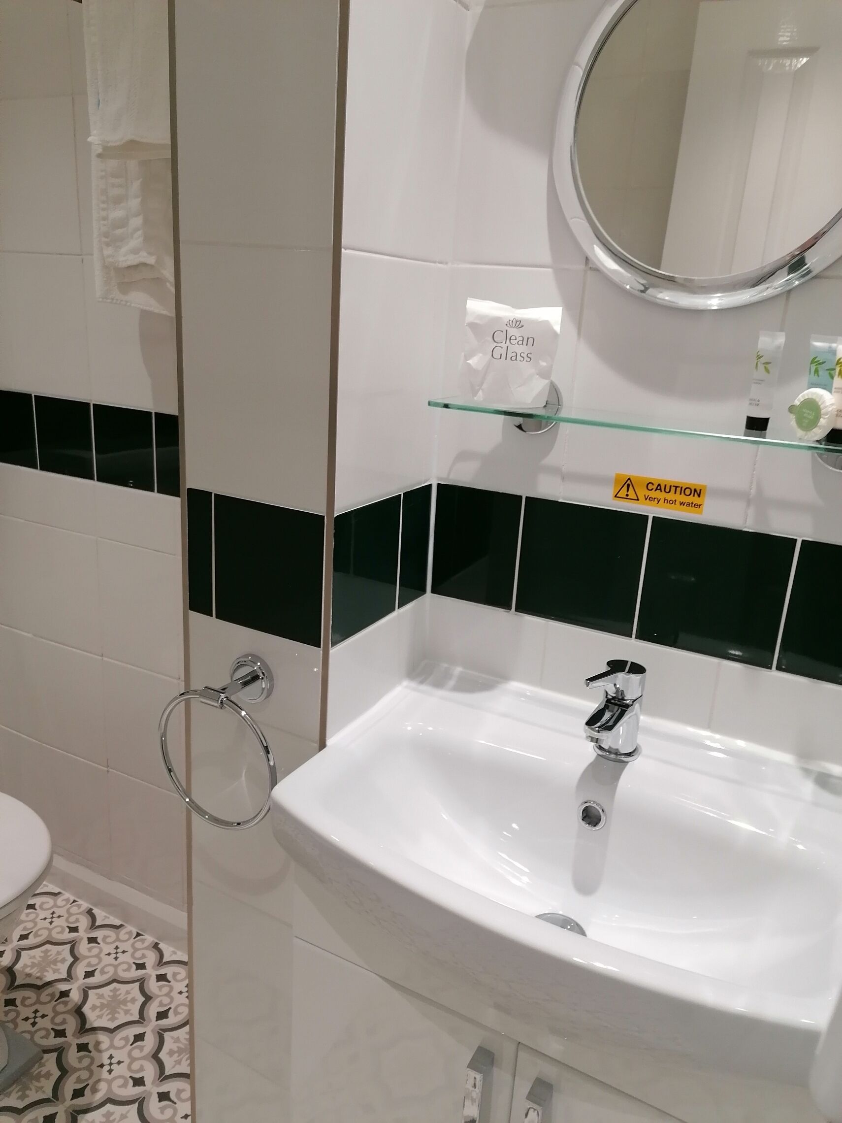 Standard Single Room, Private Bathroom (with Shower B&B) | Bathroom