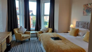 Dubbelrum eller tvåbäddsrum - eget badrum (B&B) | Gratis wi-fi
