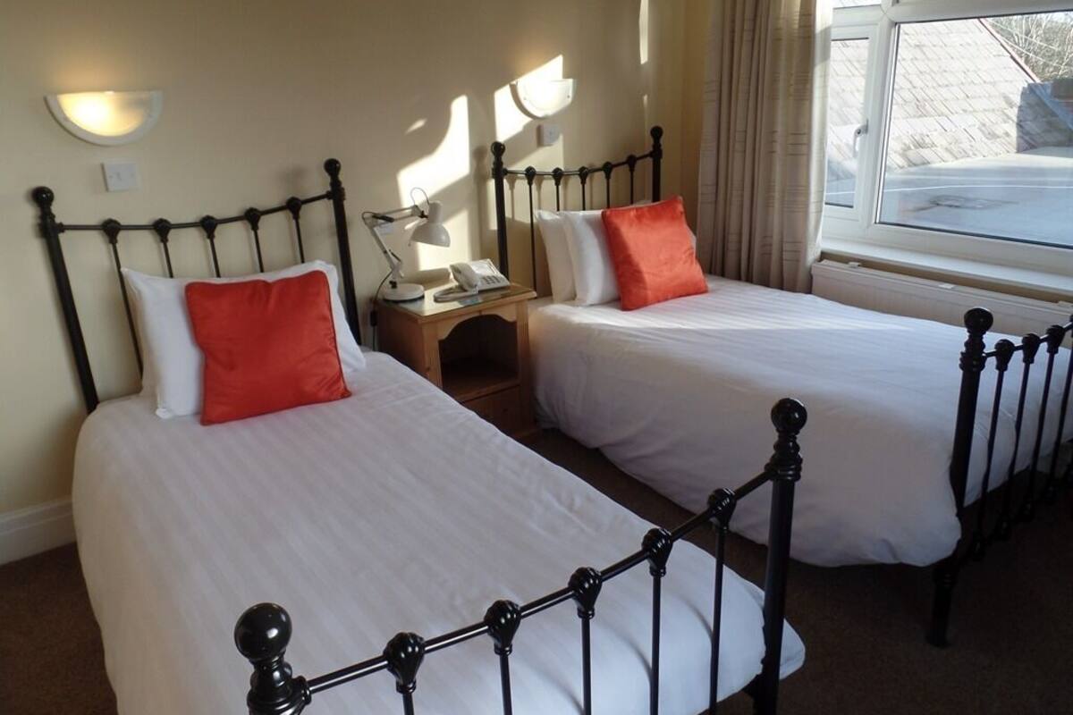 Twin Room, Ensuite
