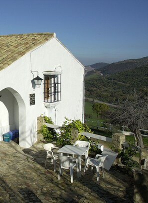 Perhemökki, 2 makuuhuonetta | Terassi/patio