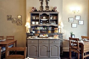 Free daily full breakfast 