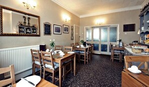 Free daily full breakfast 