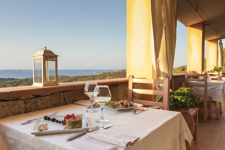 Ristorante. Hotel Micalosu
