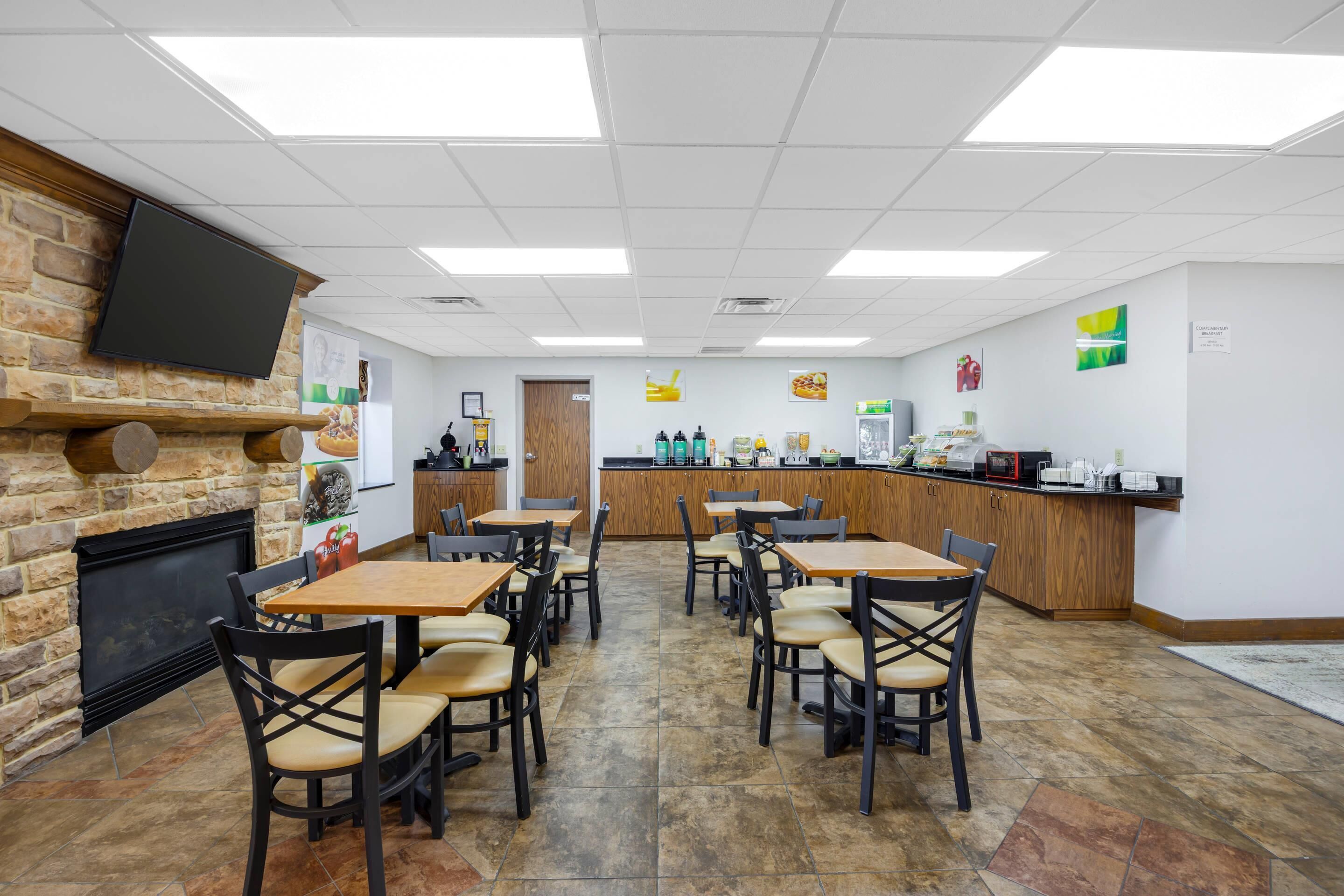 Free daily buffet breakfast