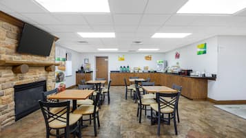 Free daily buffet breakfast