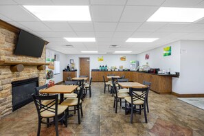 Petit déjeuner buffet compris tous les jours