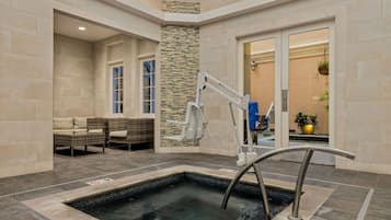 Bain à remous intérieur